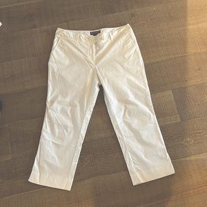 White vineyard vines pants